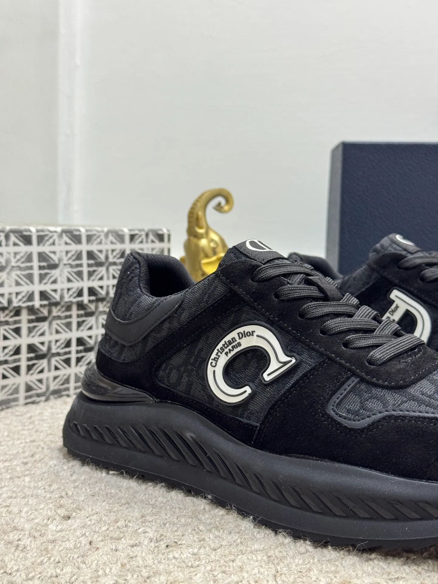 Men's men's shoes 💰440 [New model] 🐞🐞Top original - Dior 🆕 Low-top B02 casual sports shoes, carefully made of first-layer cowhide with canvas, comfortable and breathable ~ rubber soles, enhance style. Fashionable and versatile, it can complement any look. Featuring an exquisite design that is uniquely dynamic and modern, this shoe is part of Dior's legacy and embodies modern elegance. Size: 38-44 (45 customized